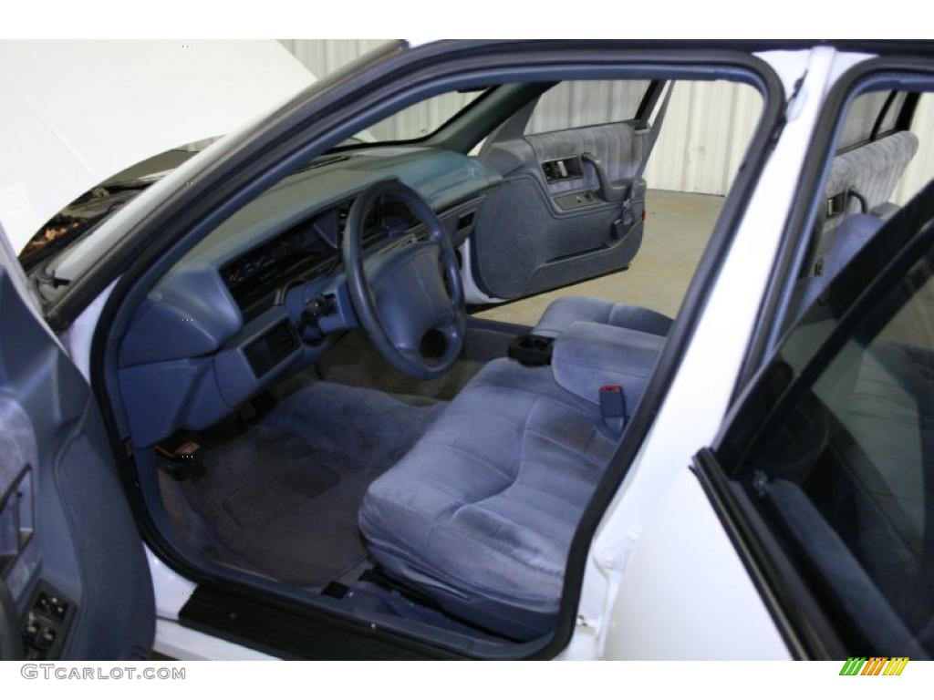 1994 Cutlass Supreme Sedan - Bright White / Black photo #14