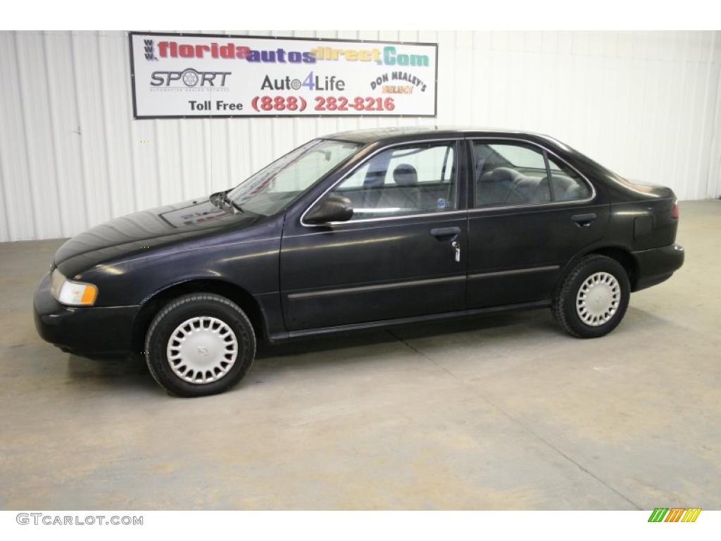 1997 Sentra GXE - Super Black / Light Gray photo #8