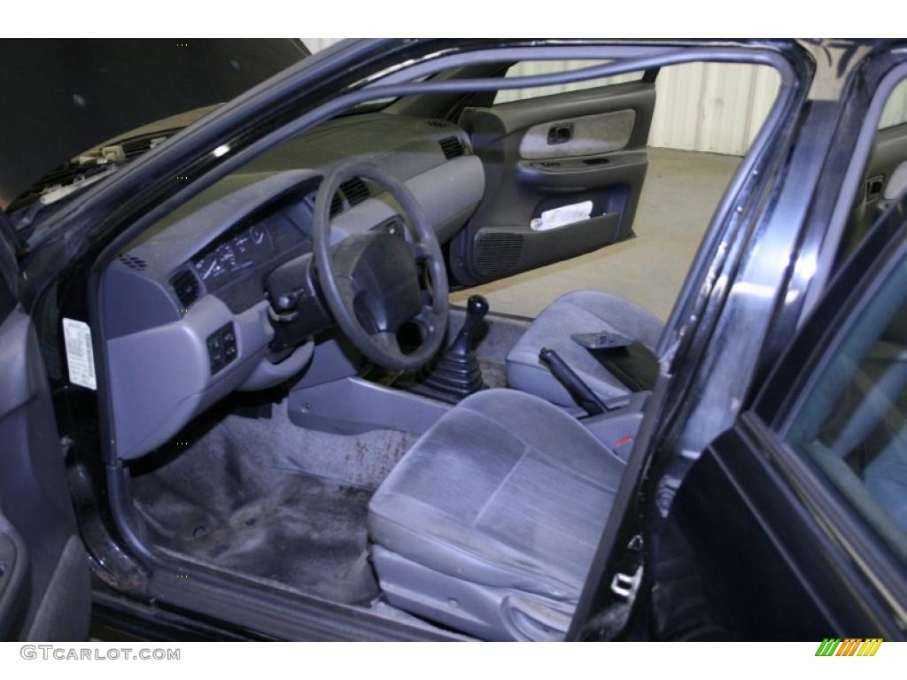 1997 Sentra GXE - Super Black / Light Gray photo #14