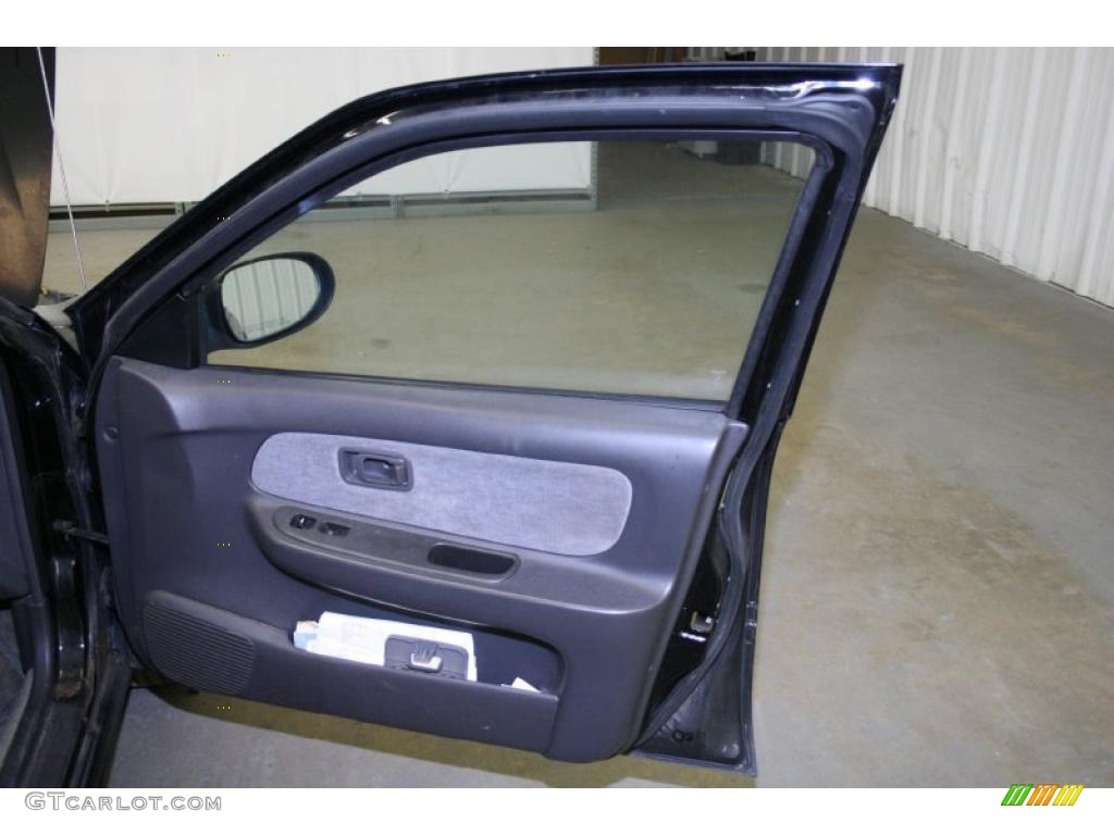 1997 Sentra GXE - Super Black / Light Gray photo #20