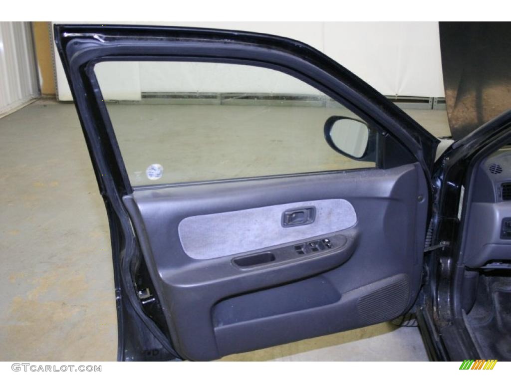 1997 Sentra GXE - Super Black / Light Gray photo #26