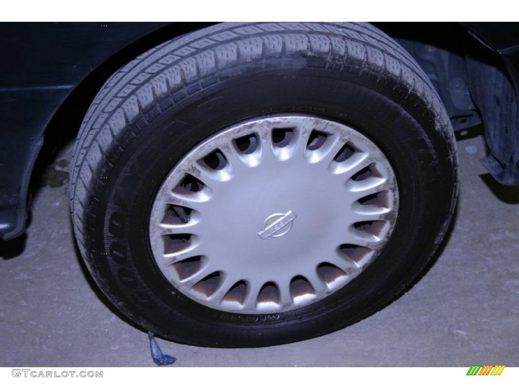 1997 Sentra GXE - Super Black / Light Gray photo #31