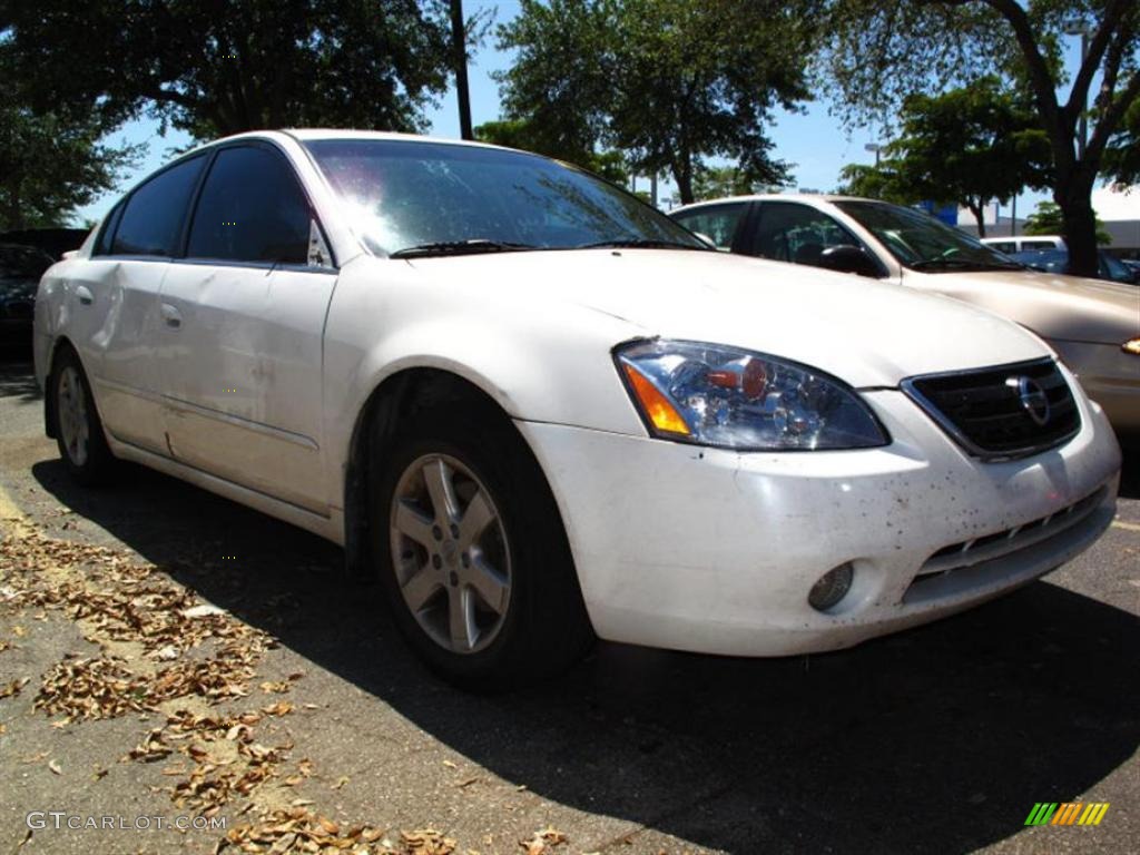 Satin White Nissan Altima