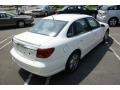 Cream White - L Series L300 Sedan Photo No. 4