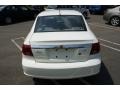 Cream White - L Series L300 Sedan Photo No. 5