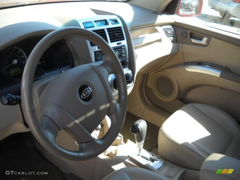 2005 Sportage EX 4WD - Volcanic Red / Beige photo #7