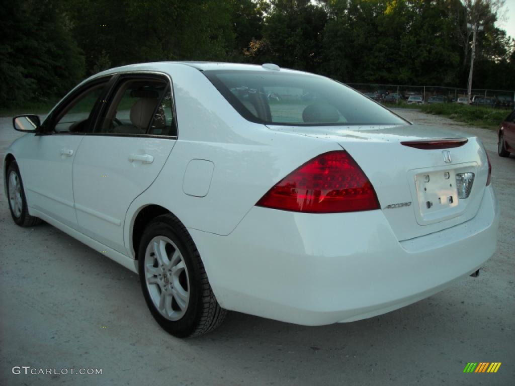 2007 Accord EX-L Sedan - Taffeta White / Ivory photo #5