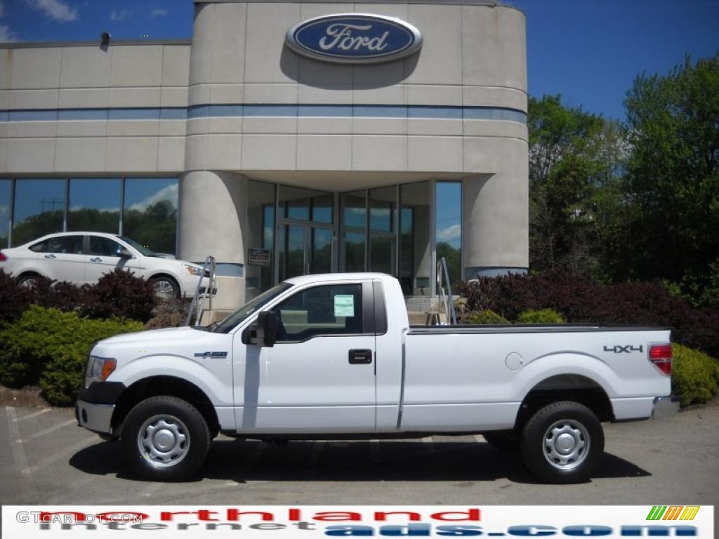 2010 F150 XL Regular Cab 4x4 - Oxford White / Medium Stone photo #1