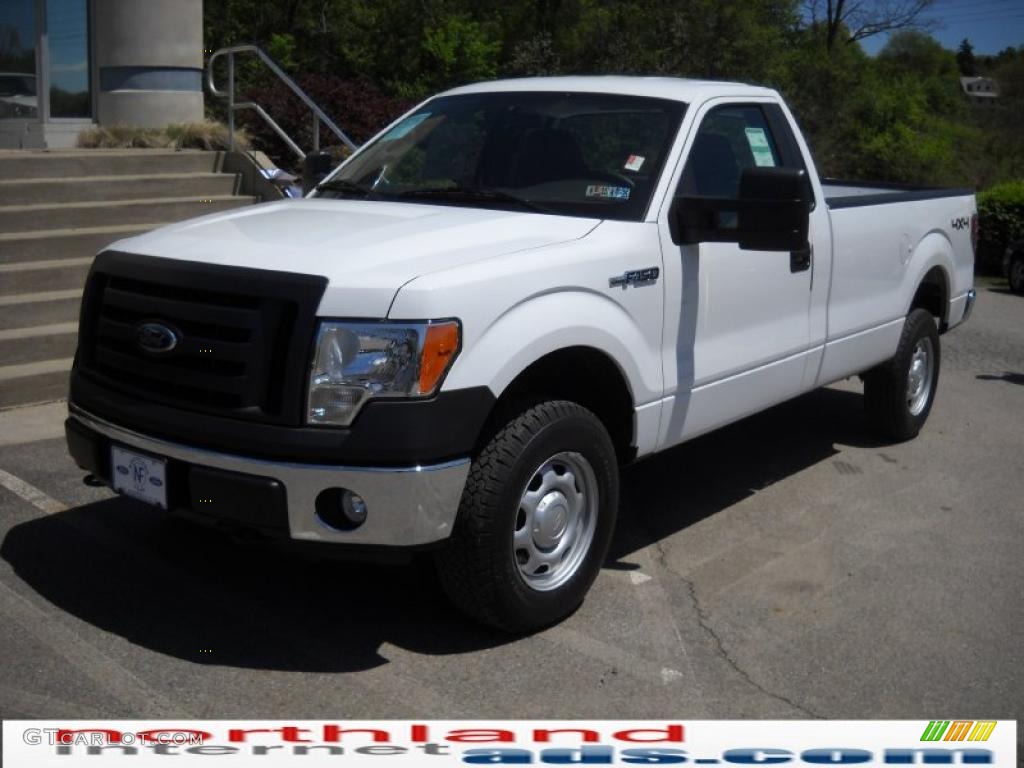 2010 F150 XL Regular Cab 4x4 - Oxford White / Medium Stone photo #2