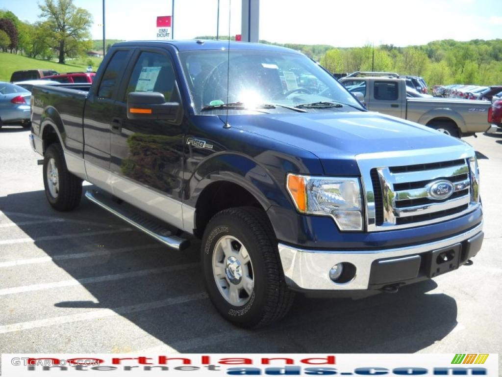 2010 F150 XLT SuperCab 4x4 - Dark Blue Pearl Metallic / Medium Stone photo #4