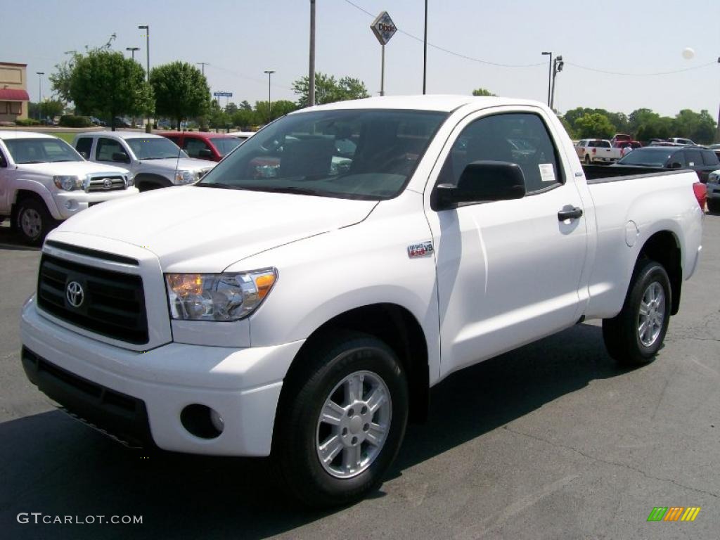 2010 Tundra Regular Cab 4x4 - Super White / Graphite Gray photo #2