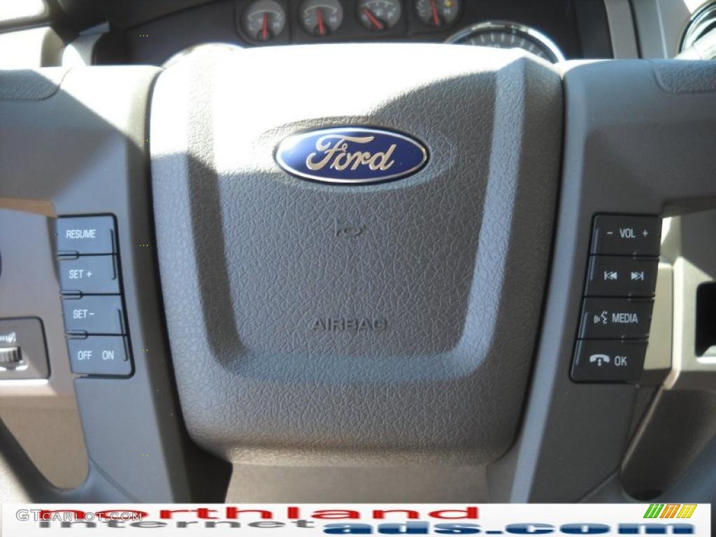 2010 F150 XLT SuperCab 4x4 - Dark Blue Pearl Metallic / Medium Stone photo #19