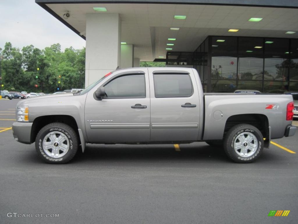 2009 Silverado 1500 LT Z71 Crew Cab 4x4 - Silver Birch Metallic / Light Titanium photo #4