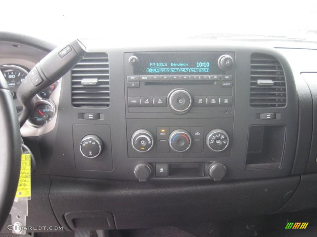 2009 Silverado 1500 LT Z71 Crew Cab 4x4 - Silver Birch Metallic / Light Titanium photo #13