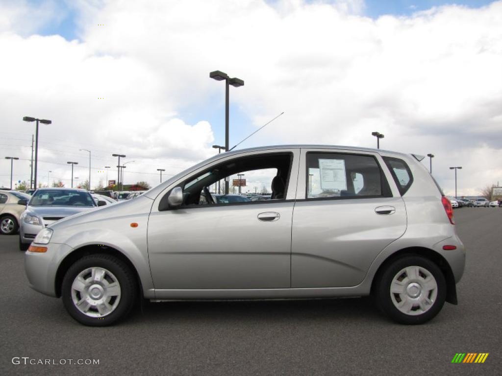 2004 Aveo Hatchback - Galaxy Silver Metallic / Gray photo #1