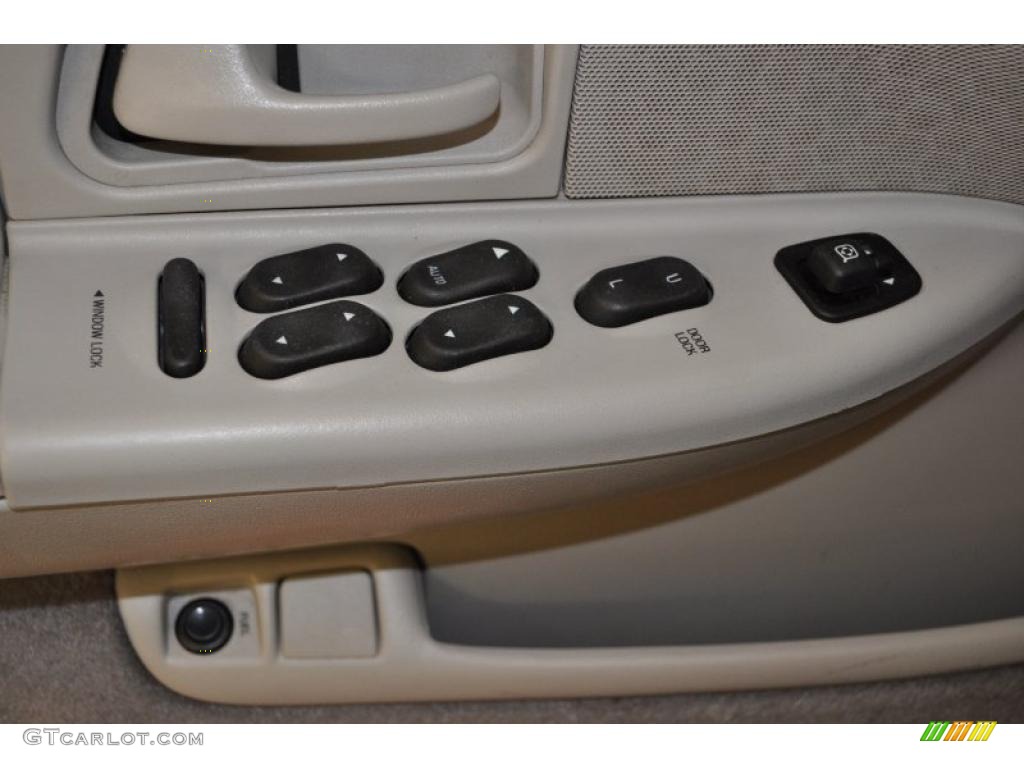 2002 Crown Victoria  - Black / Light Graphite photo #10