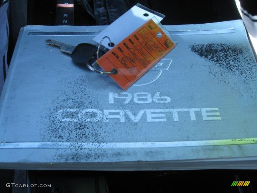1986 Corvette Coupe - Black / Black photo #16
