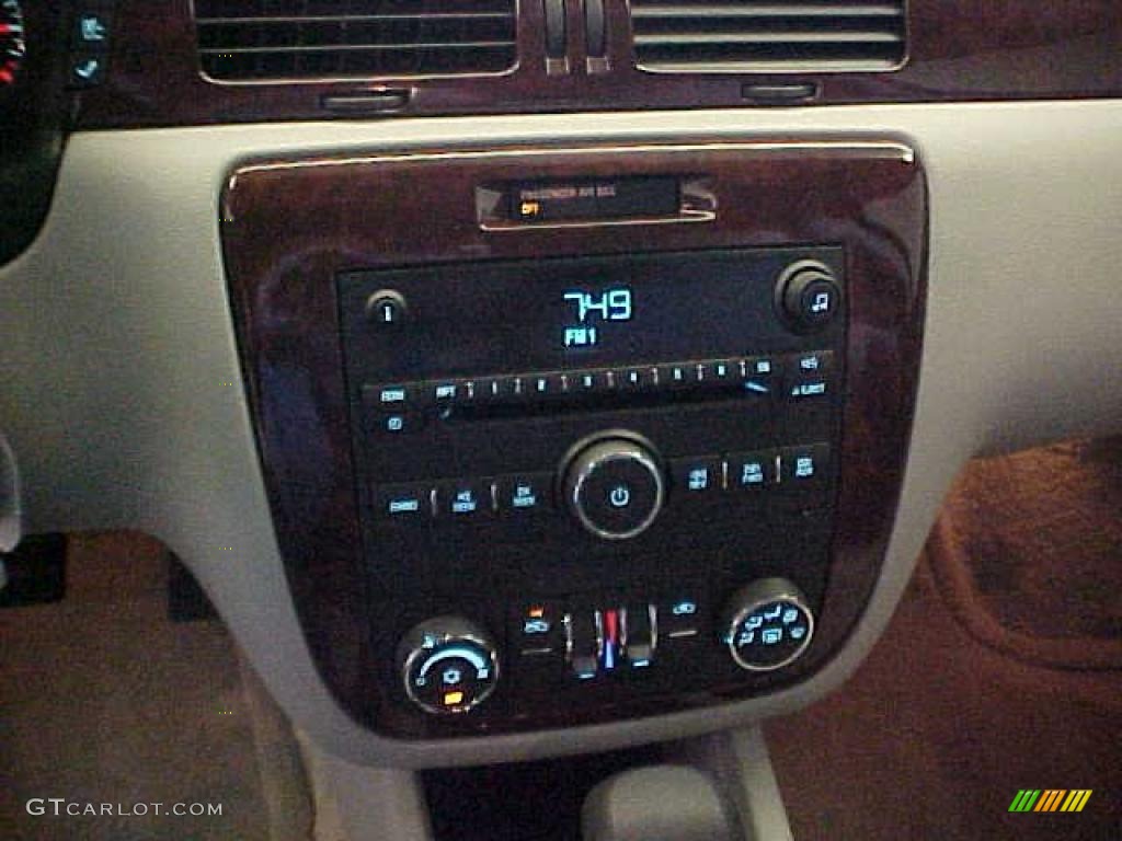 2010 Impala LT - Black / Neutral photo #22