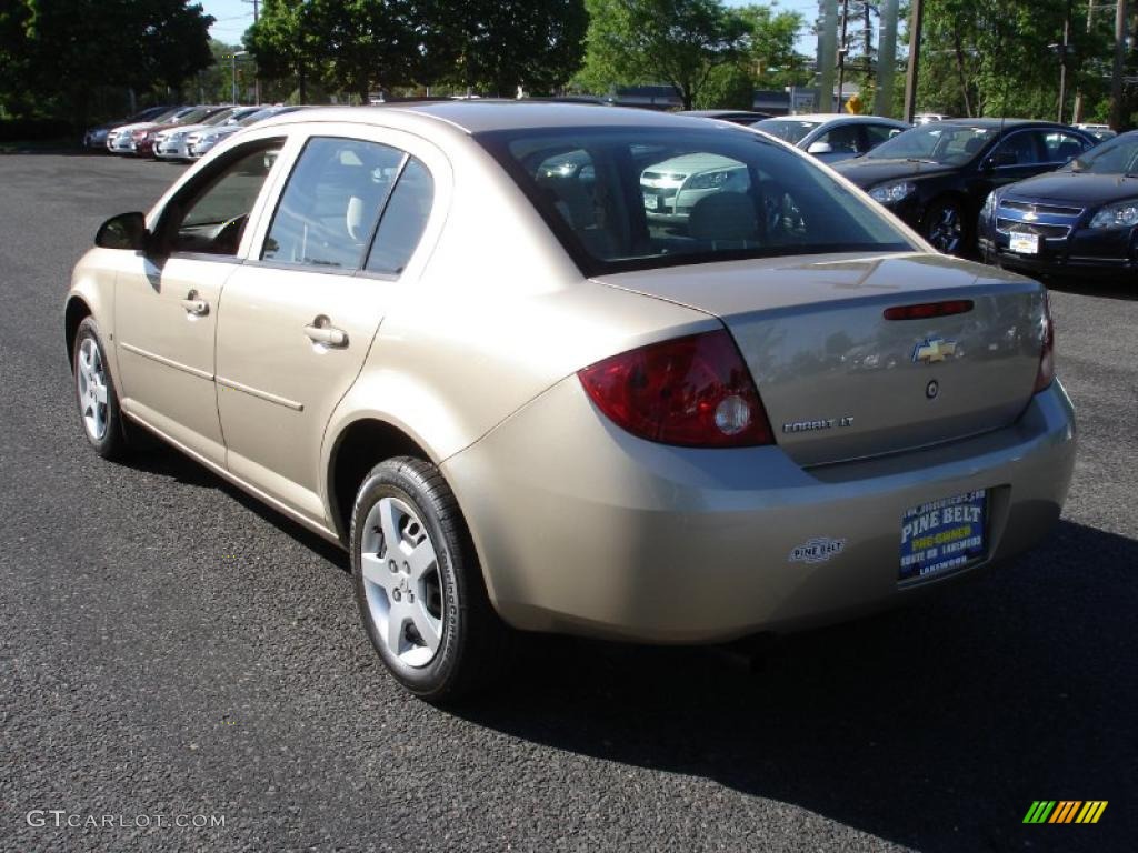 2007 Cobalt LT Sedan - Sandstone Metallic / Neutral Beige photo #6