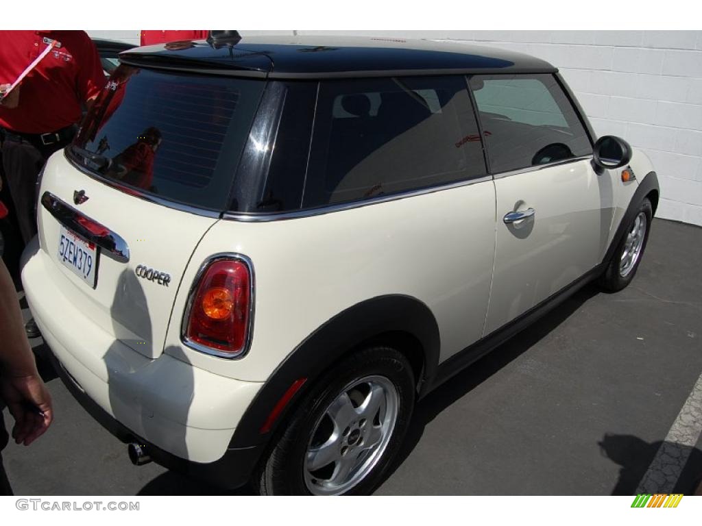 2007 Cooper Hardtop - Pepper White / Grey/Carbon Black photo #3