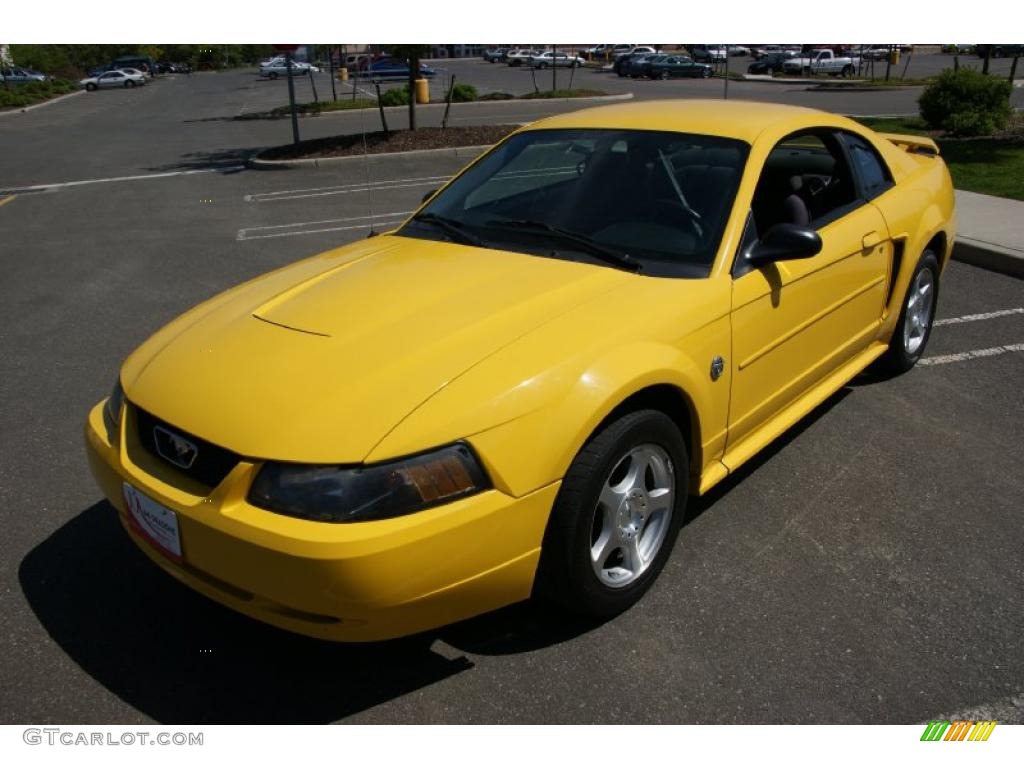 2004 Mustang V6 Coupe - Screaming Yellow / Medium Graphite photo #1