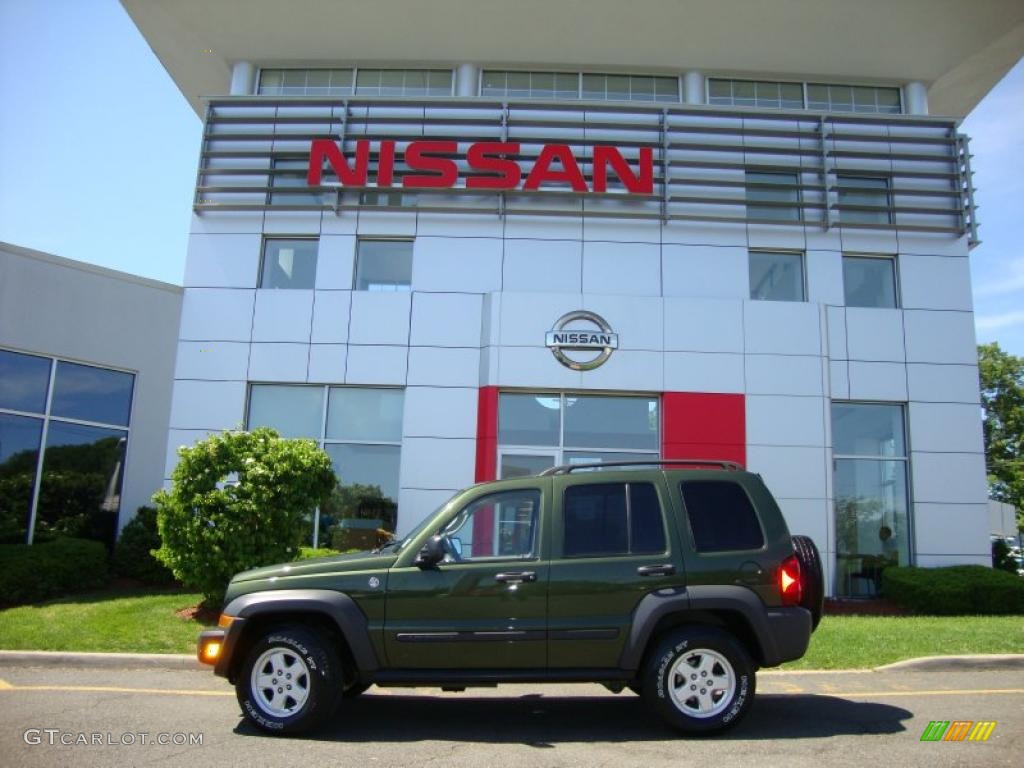 2007 Liberty Sport 4x4 - Jeep Green Metallic / Khaki photo #6