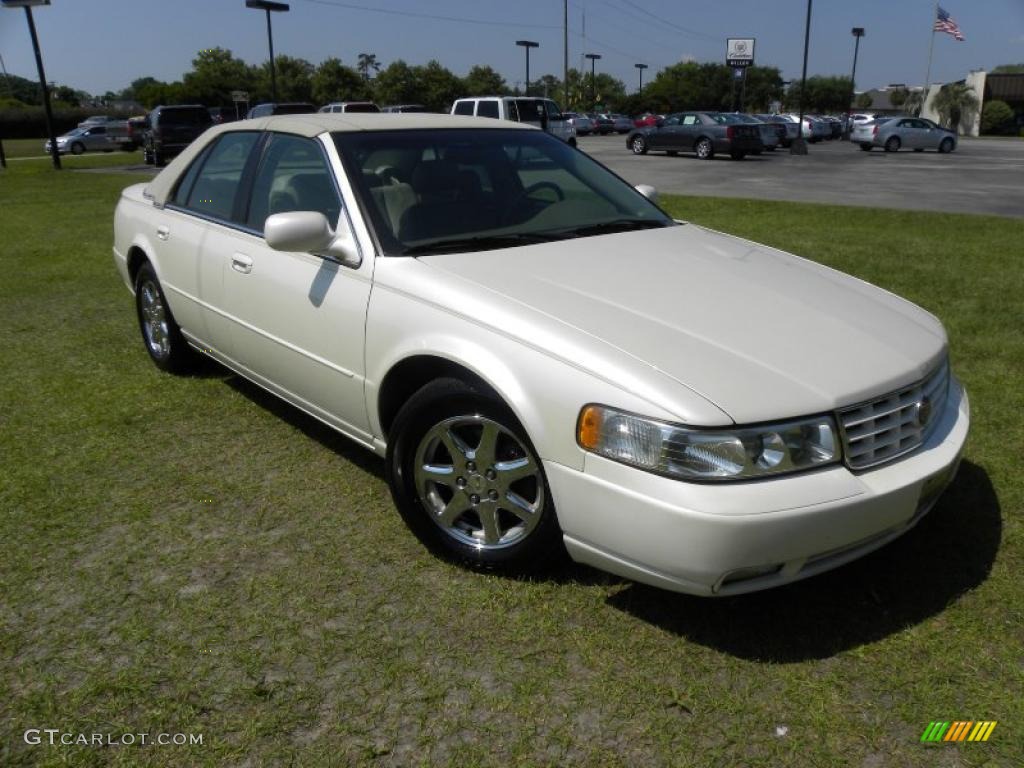 2003 Seville SLS - White Diamond / Light Gray photo #1