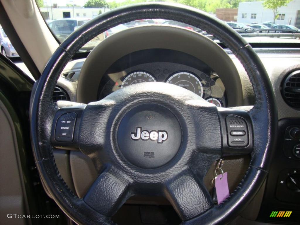 2007 Liberty Sport 4x4 - Jeep Green Metallic / Khaki photo #35