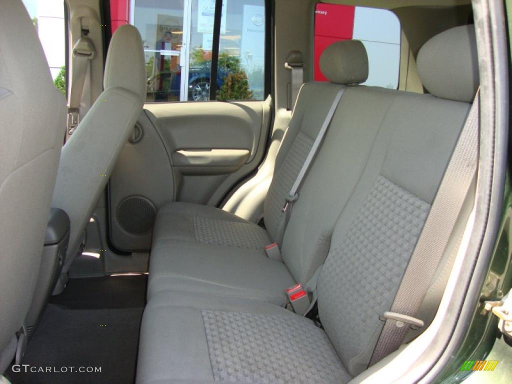 2007 Liberty Sport 4x4 - Jeep Green Metallic / Khaki photo #42