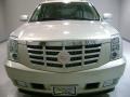 White Diamond - Escalade ESV AWD Photo No. 2