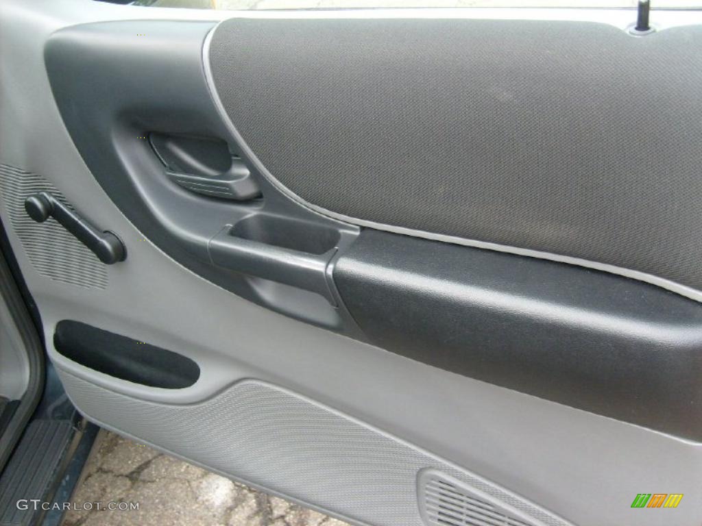 2004 Ranger XLT SuperCab 4x4 - Dark Green Metallic / Flint Gray photo #17
