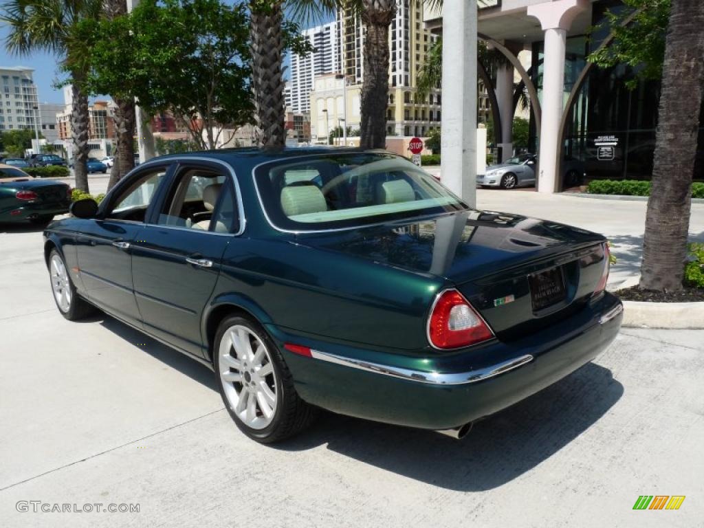 2004 XJ XJR - Jaguar Racing Green Metallic / Sand photo #4