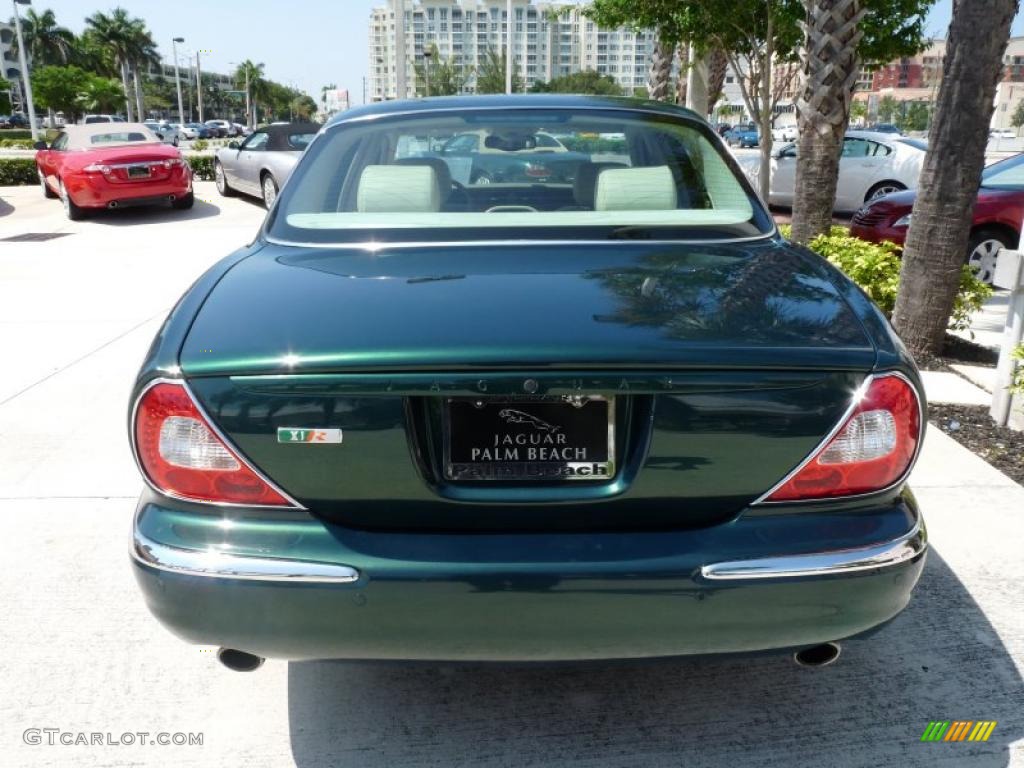 2004 XJ XJR - Jaguar Racing Green Metallic / Sand photo #5
