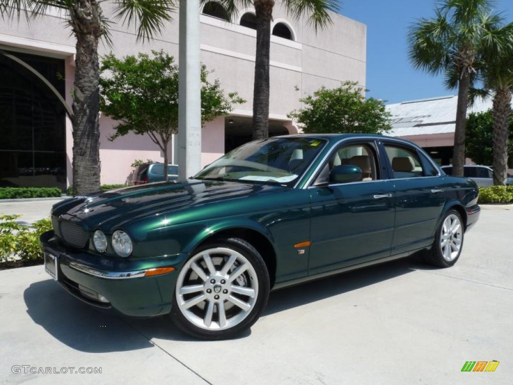 2004 XJ XJR - Jaguar Racing Green Metallic / Sand photo #10