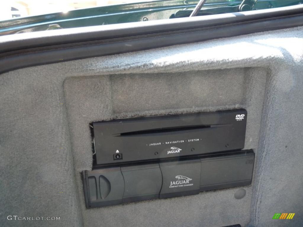 2004 XJ XJR - Jaguar Racing Green Metallic / Sand photo #17