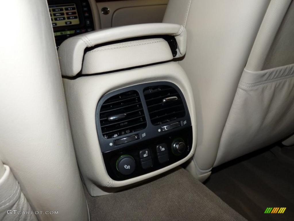 2004 XJ XJR - Jaguar Racing Green Metallic / Sand photo #25