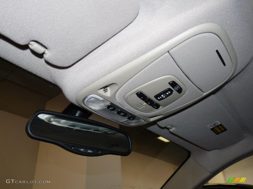 2004 XJ XJR - Jaguar Racing Green Metallic / Sand photo #37