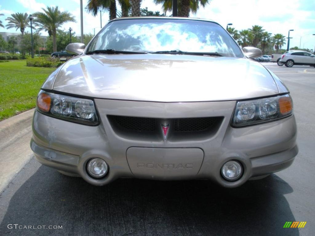 2000 Bonneville SLE - Light Bronzemist Metallic / Camel photo #3