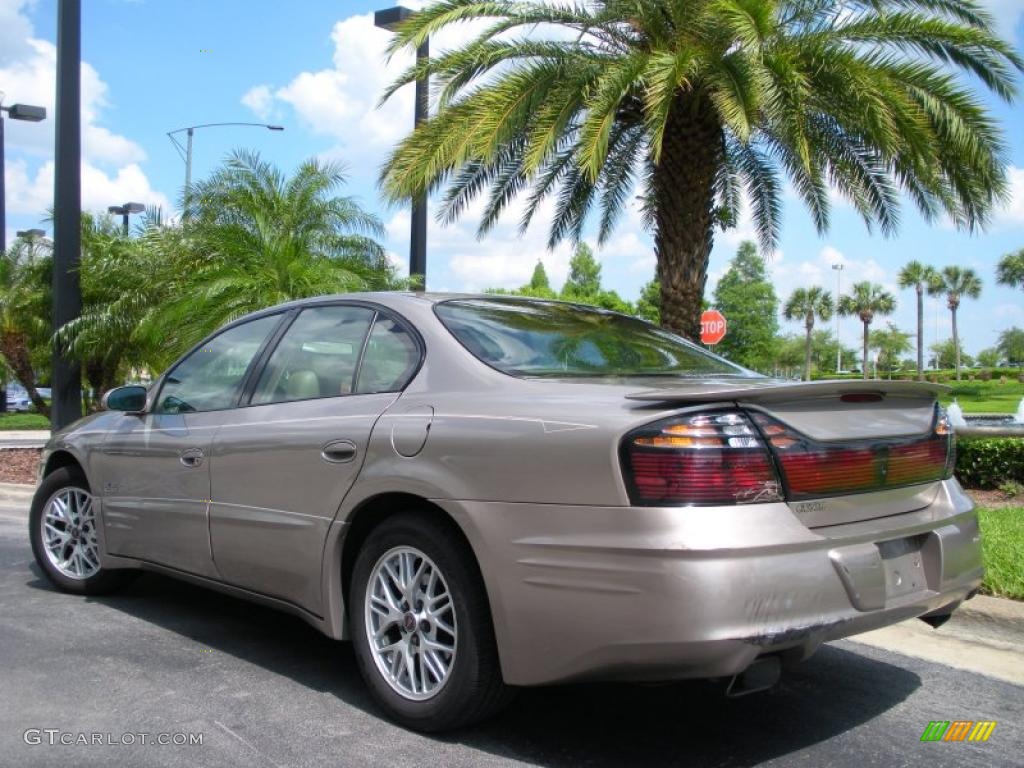2000 Bonneville SLE - Light Bronzemist Metallic / Camel photo #8