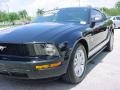 Black - Mustang V6 Coupe Photo No. 12