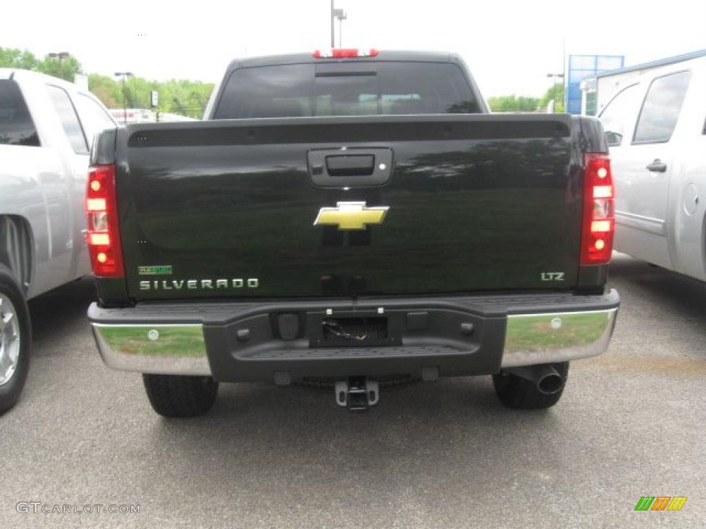 2010 Silverado 1500 LTZ Crew Cab 4x4 - Black Granite Metallic / Ebony photo #4