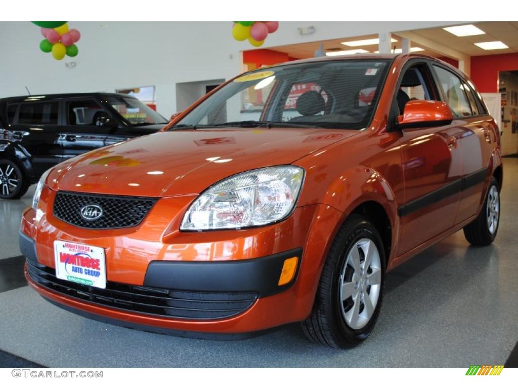2009 Rio Rio5 LX Hatchback - Sunset Orange / Gray photo #3