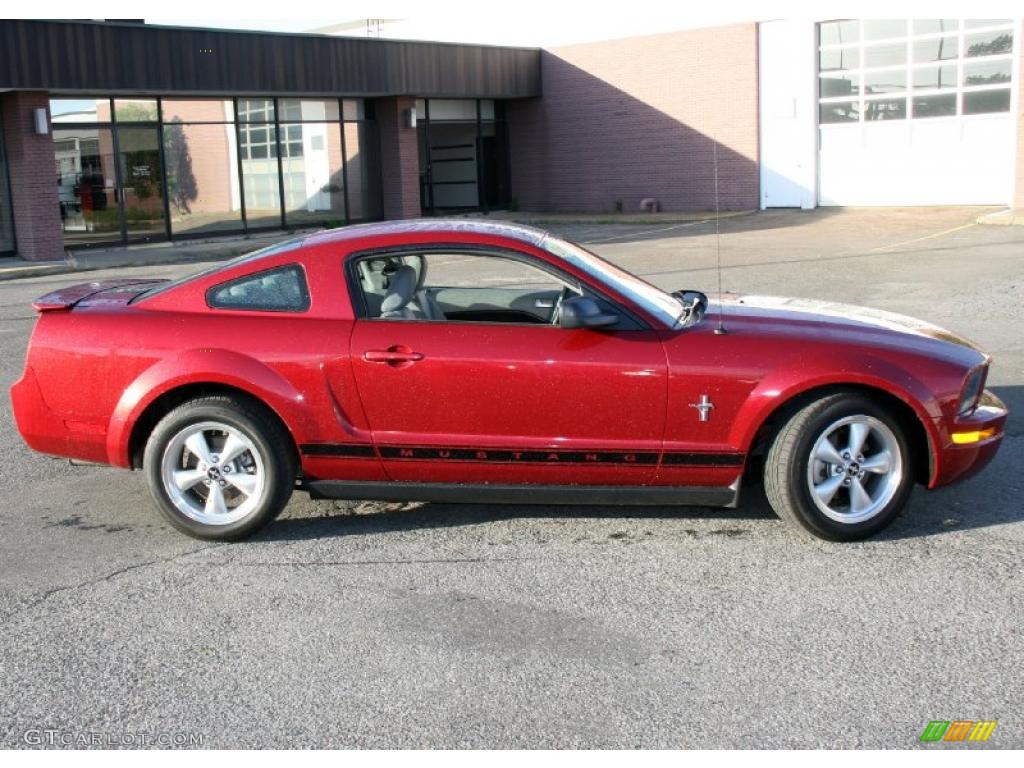 2007 Mustang V6 Deluxe Coupe - Redfire Metallic / Light Graphite photo #4