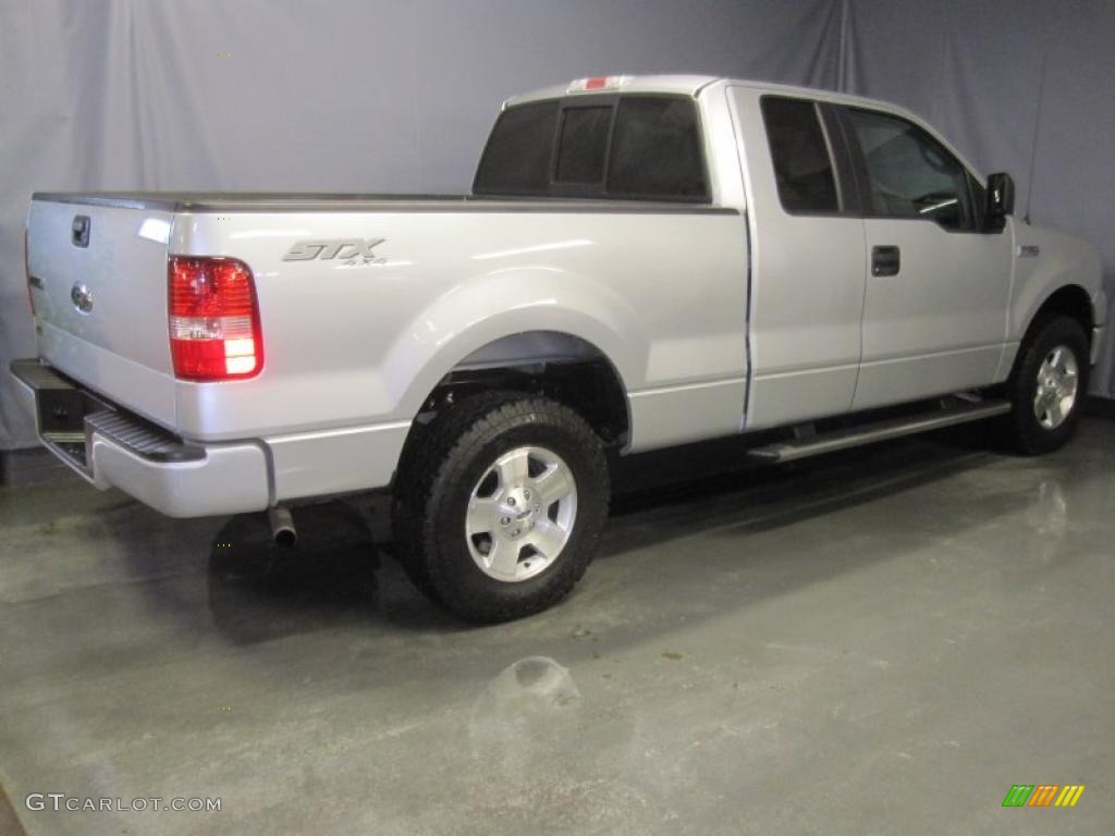 2006 F150 STX SuperCab 4x4 - Silver Metallic / Medium/Dark Flint photo #3