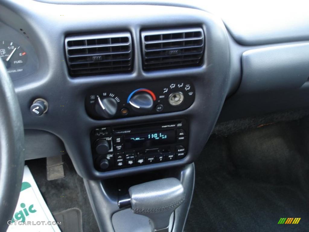 1996 Cutlass Supreme SL Sedan - Bright White / Pewter photo #12