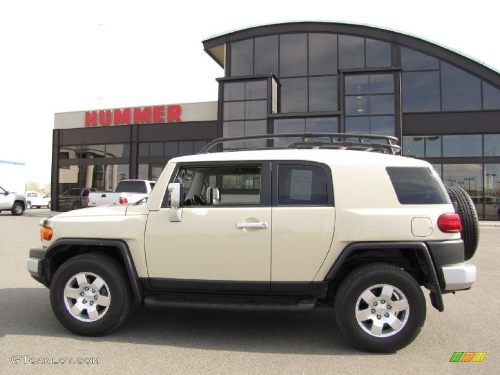 2008 FJ Cruiser 4WD - Sandstorm Metallic / Dark Charcoal photo #1