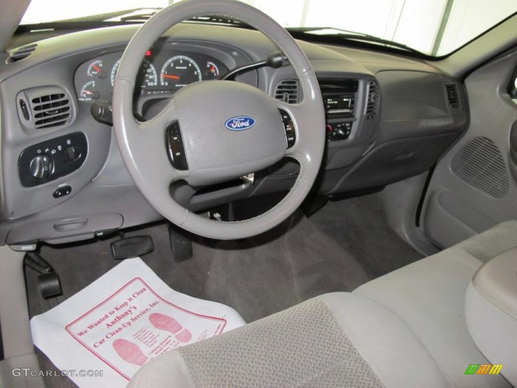 2003 F150 XLT SuperCrew 4x4 - Toreador Red Metallic / Medium Graphite Grey photo #12