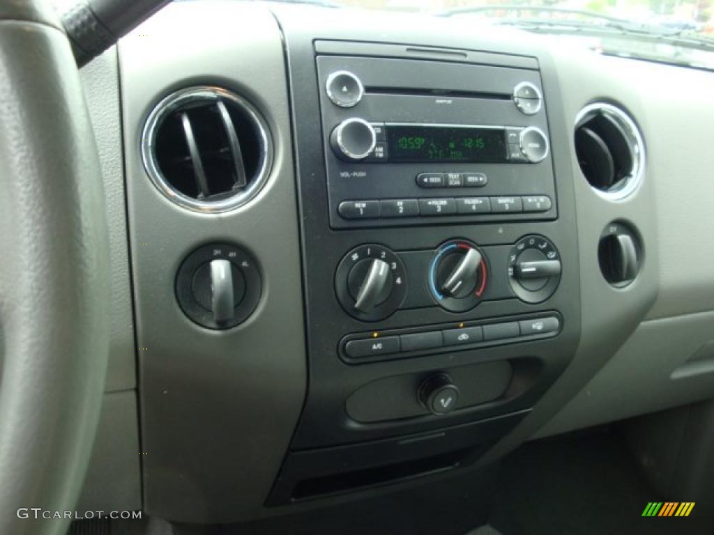 2008 F150 XLT SuperCrew 4x4 - Bright Red / Medium Flint Grey photo #9