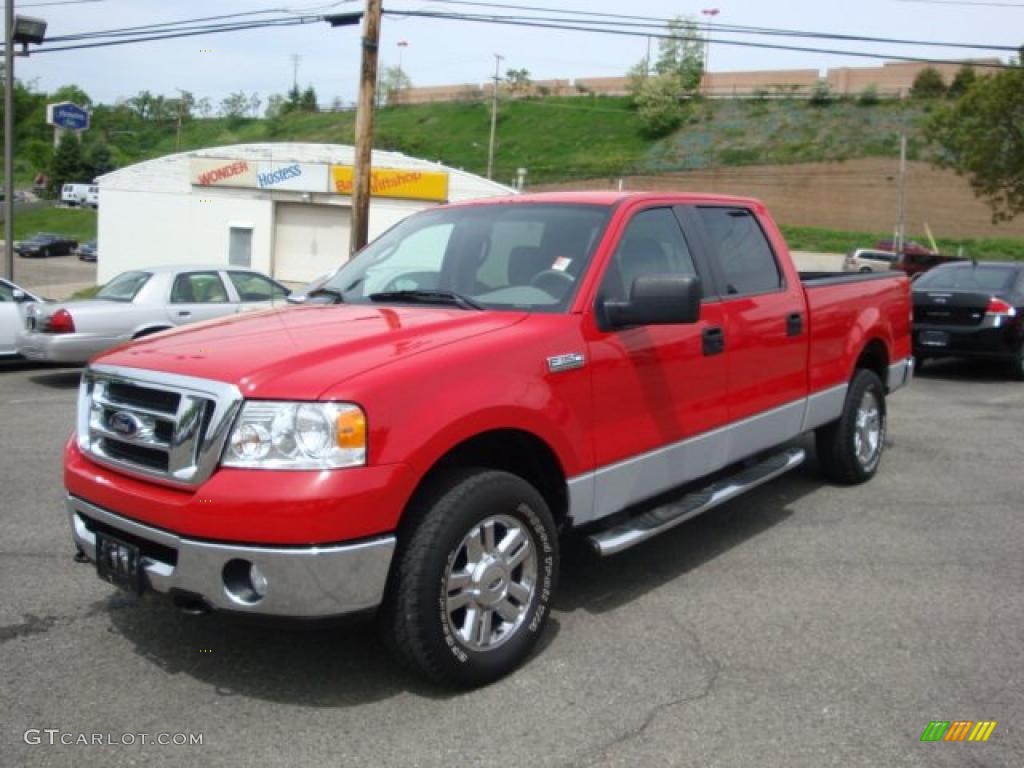2008 F150 XLT SuperCrew 4x4 - Bright Red / Medium Flint Grey photo #10