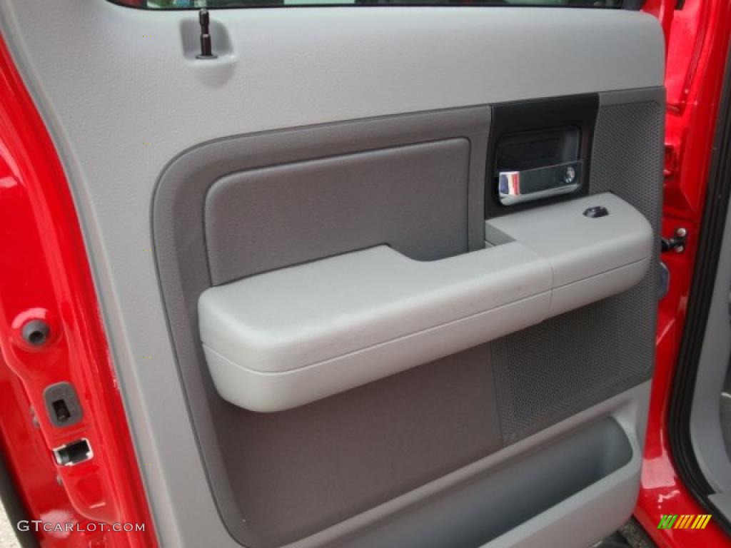 2008 F150 XLT SuperCrew 4x4 - Bright Red / Medium Flint Grey photo #15